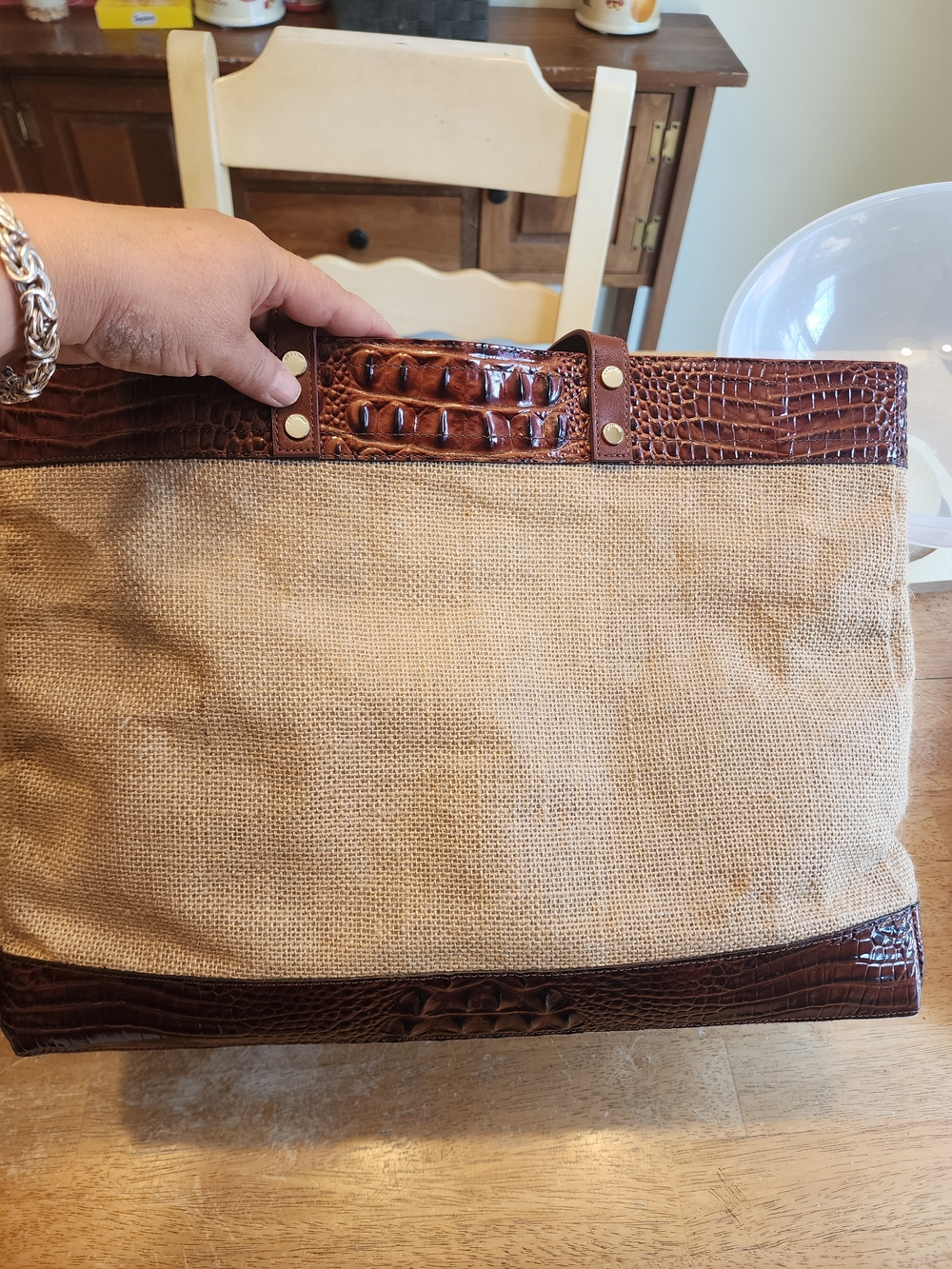 Brahmin Meredith tote bag featuring burlap construction  croc-embossed leather - Picture 4 of 16